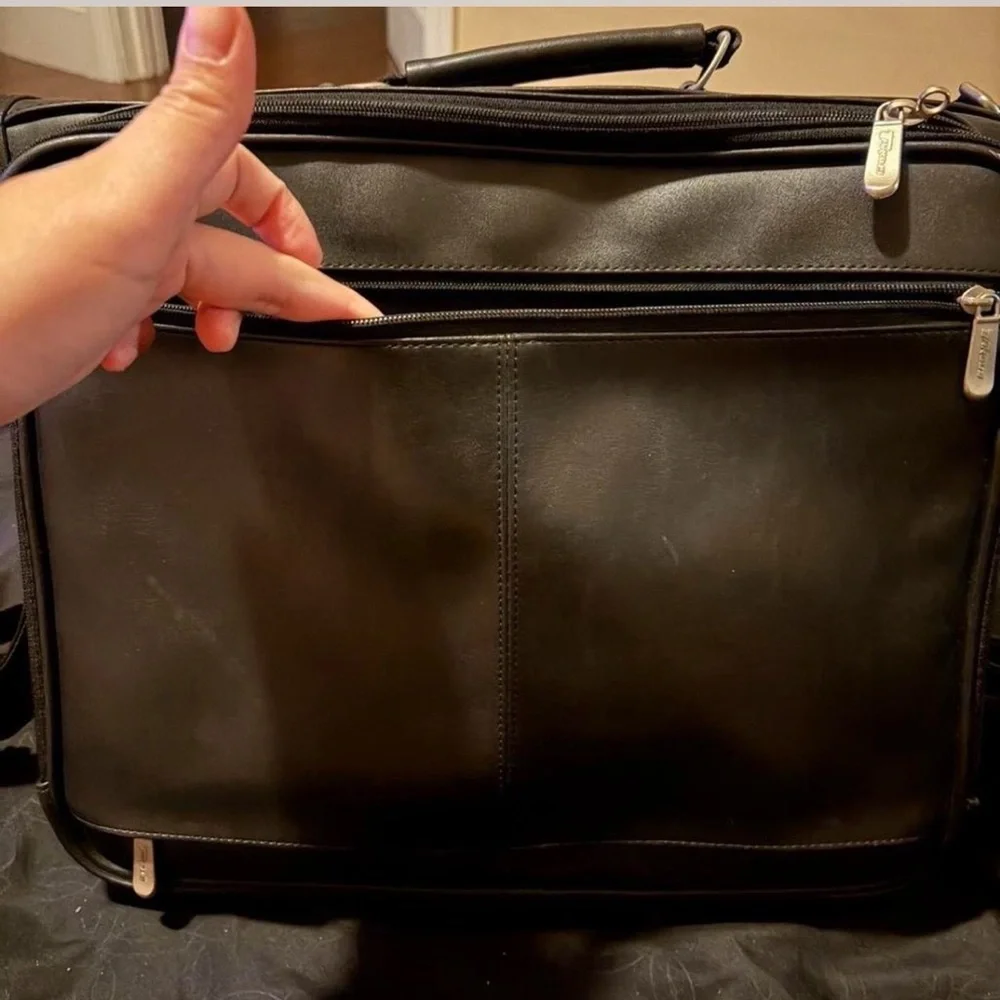 Targus Black Leather Briefcase with Silver Hardware